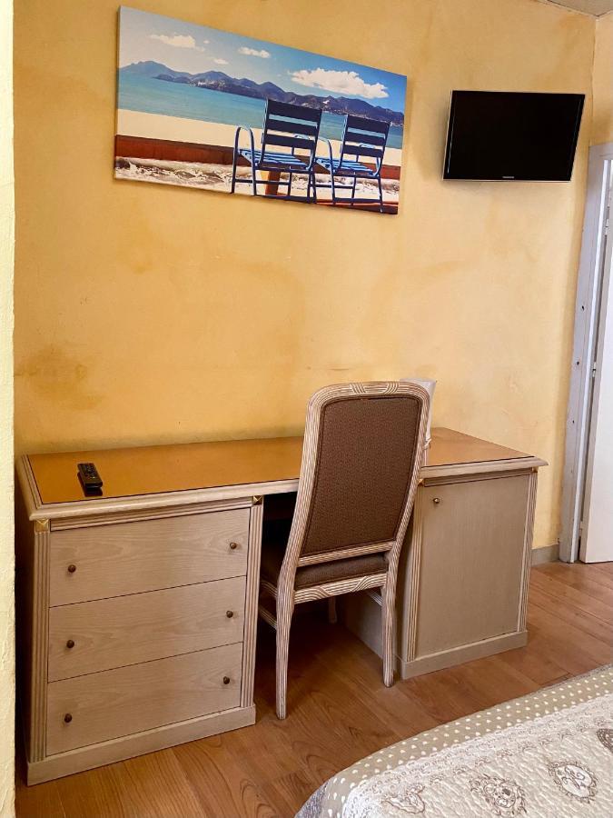 Boutique Hotel Couleurs Suds คานส์ ภายนอก รูปภาพ